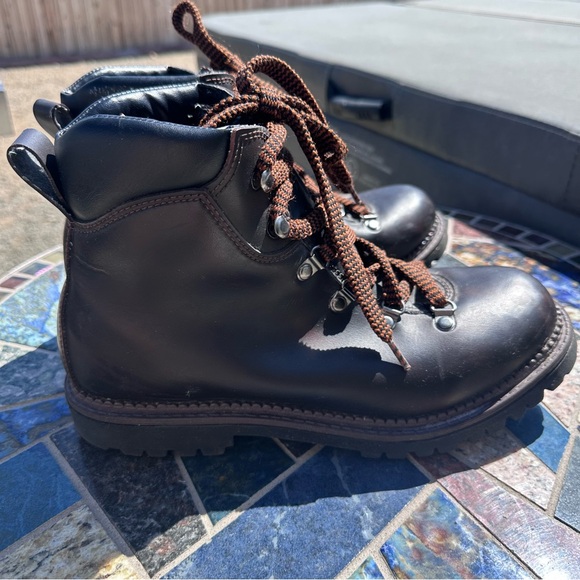 Rugged Outback Black Hiking Boots with Brown Laces 9.5 - Picture 8 of 10